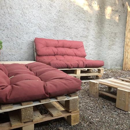 Maisonnette indépendante avec jardin/patio Nîmes Extérieur photo